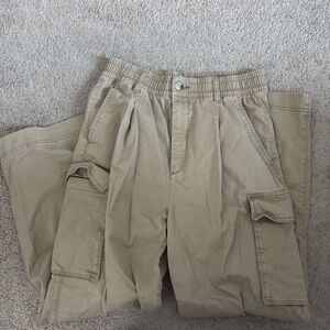 Old Navy Women's Tan Cargo Pants